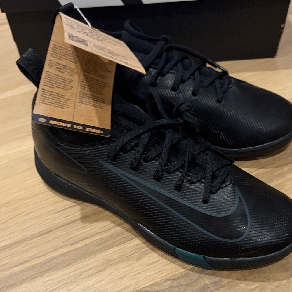 Nike Black Kids Soccer ⚽️  Turf Athletic Sneakers